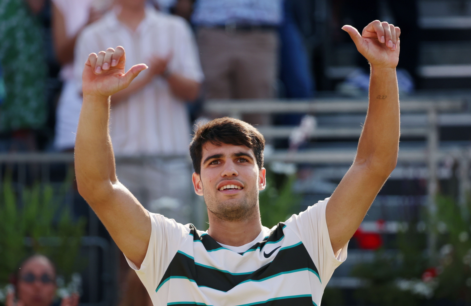 Carlos Alcaraz pozbawił szczęścia Australijczyka. Wielka sensacja na koniec