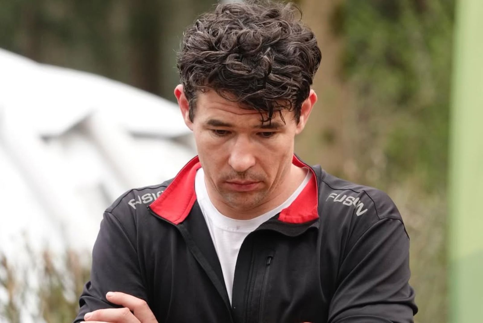 Szokujące wyznanie Adriana Kostery. "Rzuciłem się na tory'