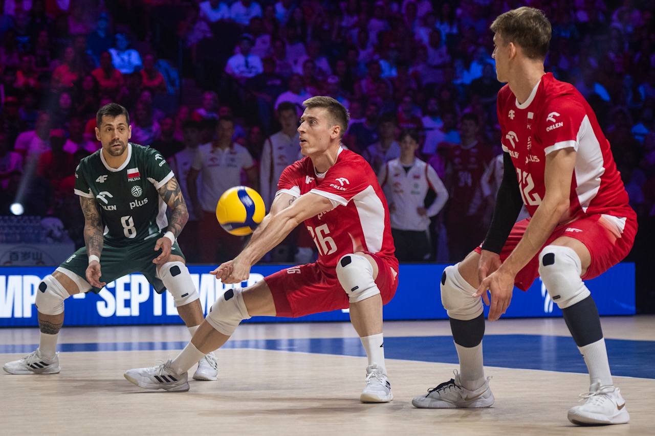 Cztery sety w hicie Polska - Brazylia. Rywale zbyt mocni