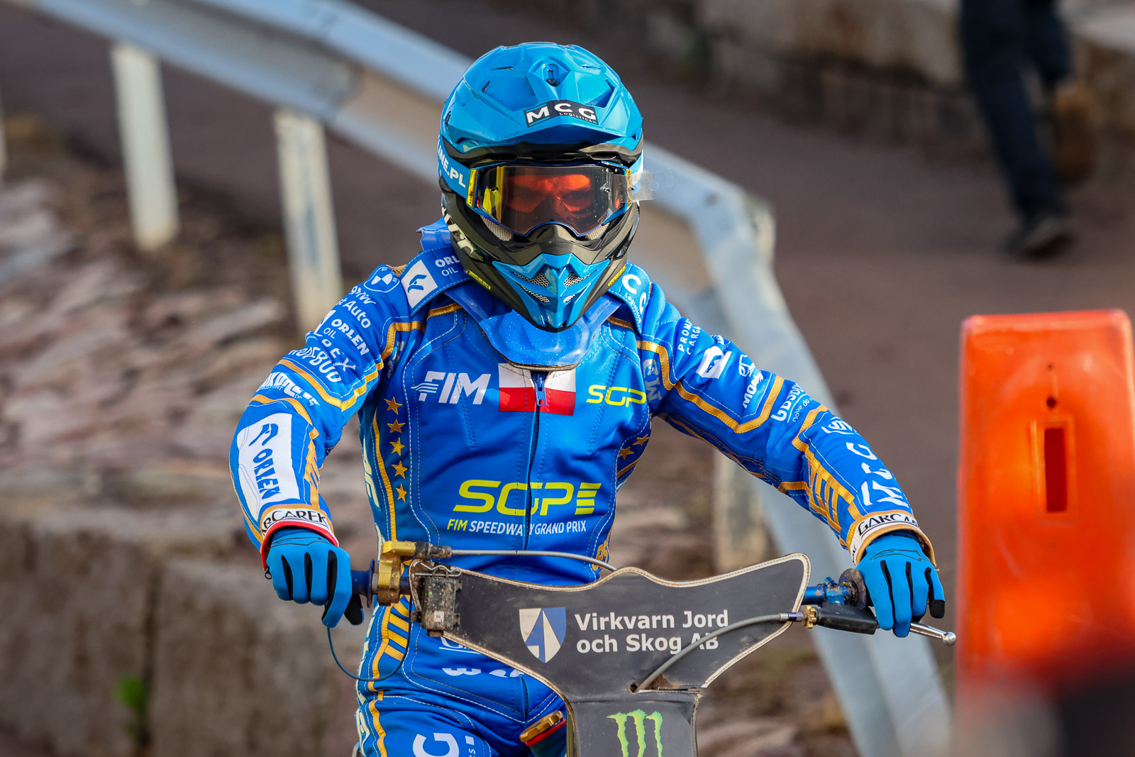 Wygląda to przepięknie. Bartosz Zmarzlik tworzy od dzisiaj legendarne trio w historii żużla!