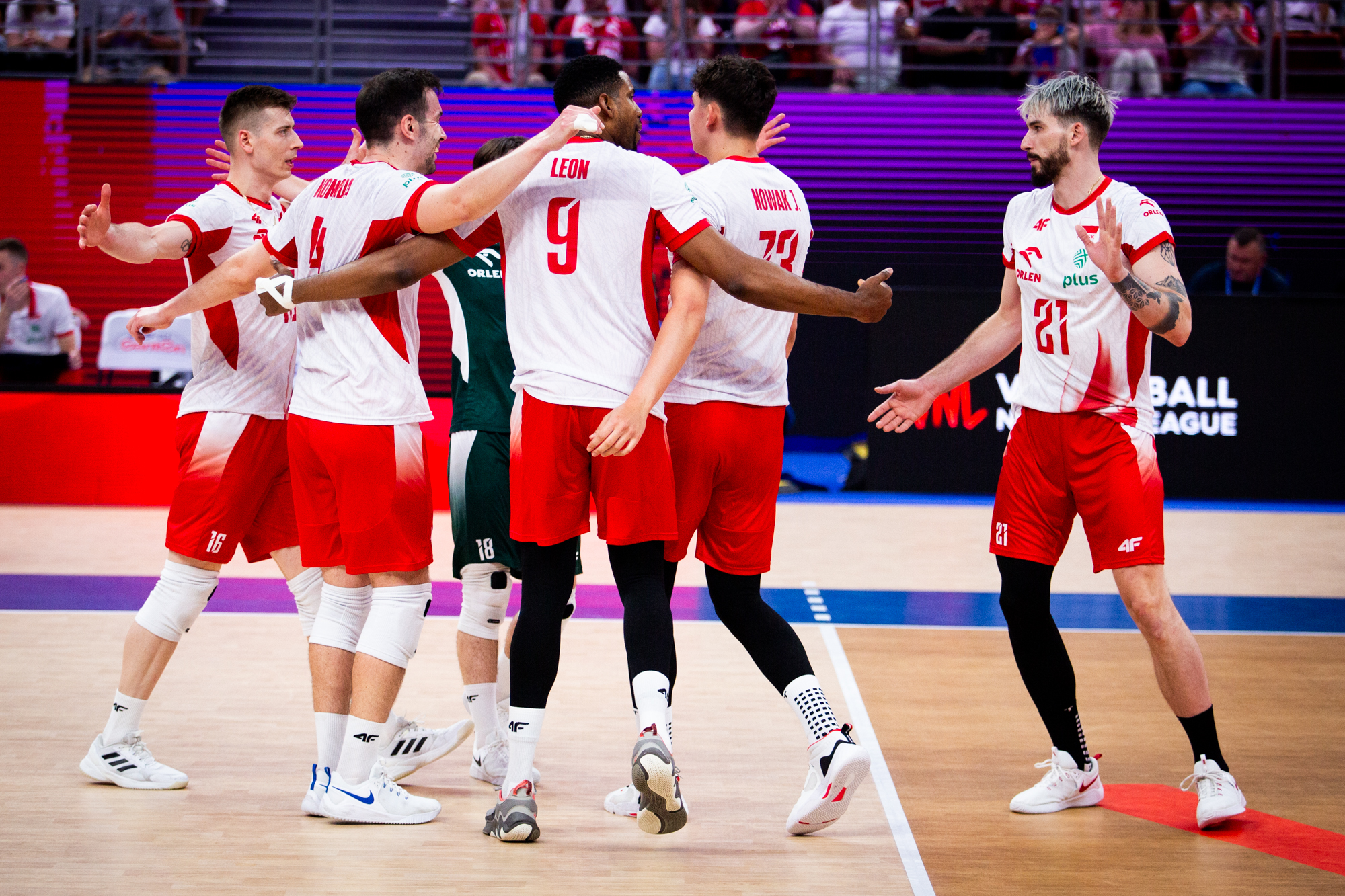 Mistrzowie olimpijscy na deser. Sprawdź, kiedy kolejny mecz Polaków w LN