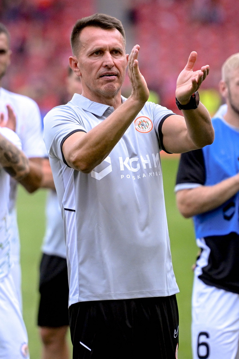 Plan Leszka Ojrzyńskiego zadziałał. Zagłębie wywiozło trzy punkty z Poznania