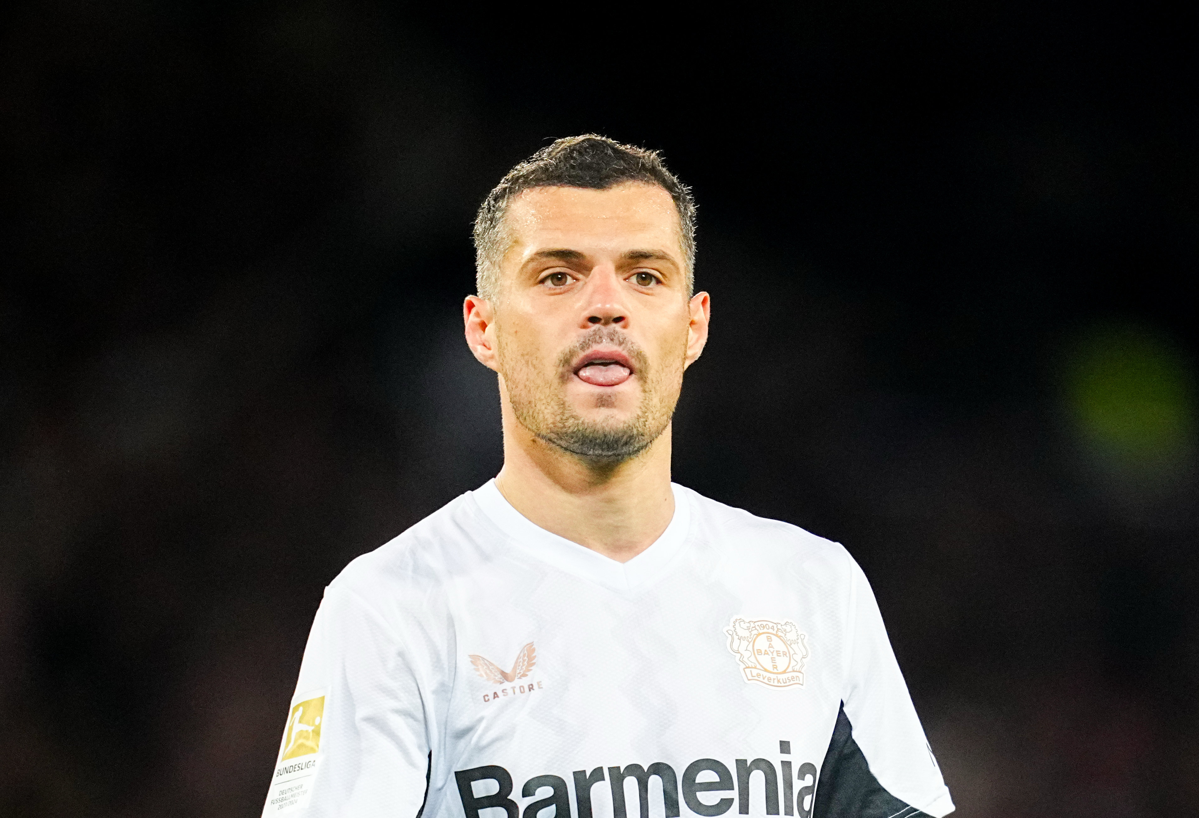 Granit Xhaka bliski powrotu do Premier League. Porozumiał się z nowym klubem