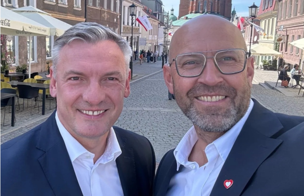 Jest zachwycony wyborem nowego ministra. "To dwa metry faceta"