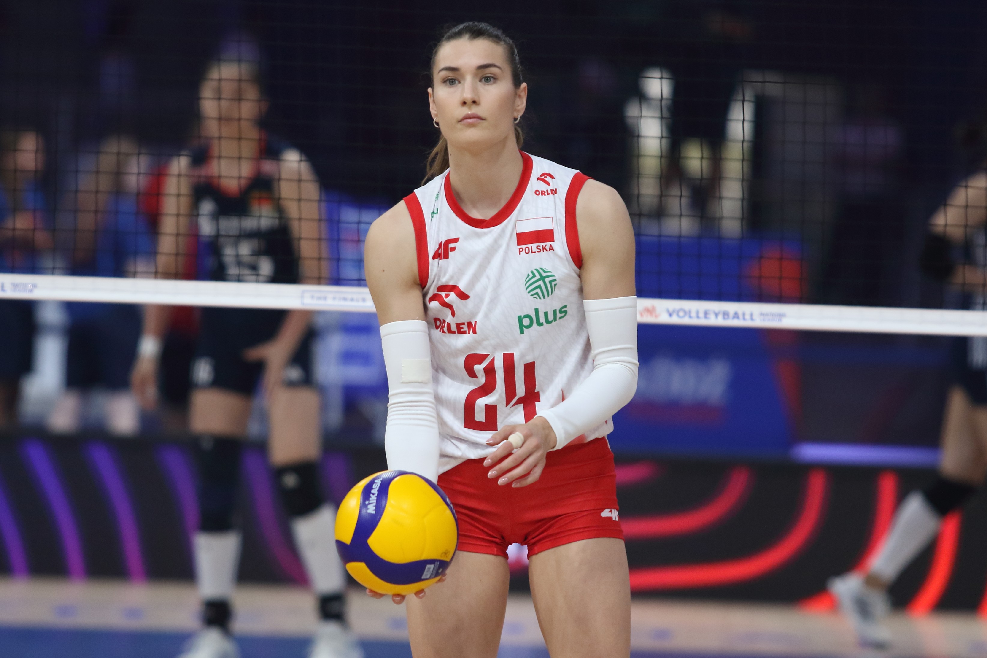 Czternaście bohaterek, ale szczególnie zapamiętamy jedną z nich [OPINIA]