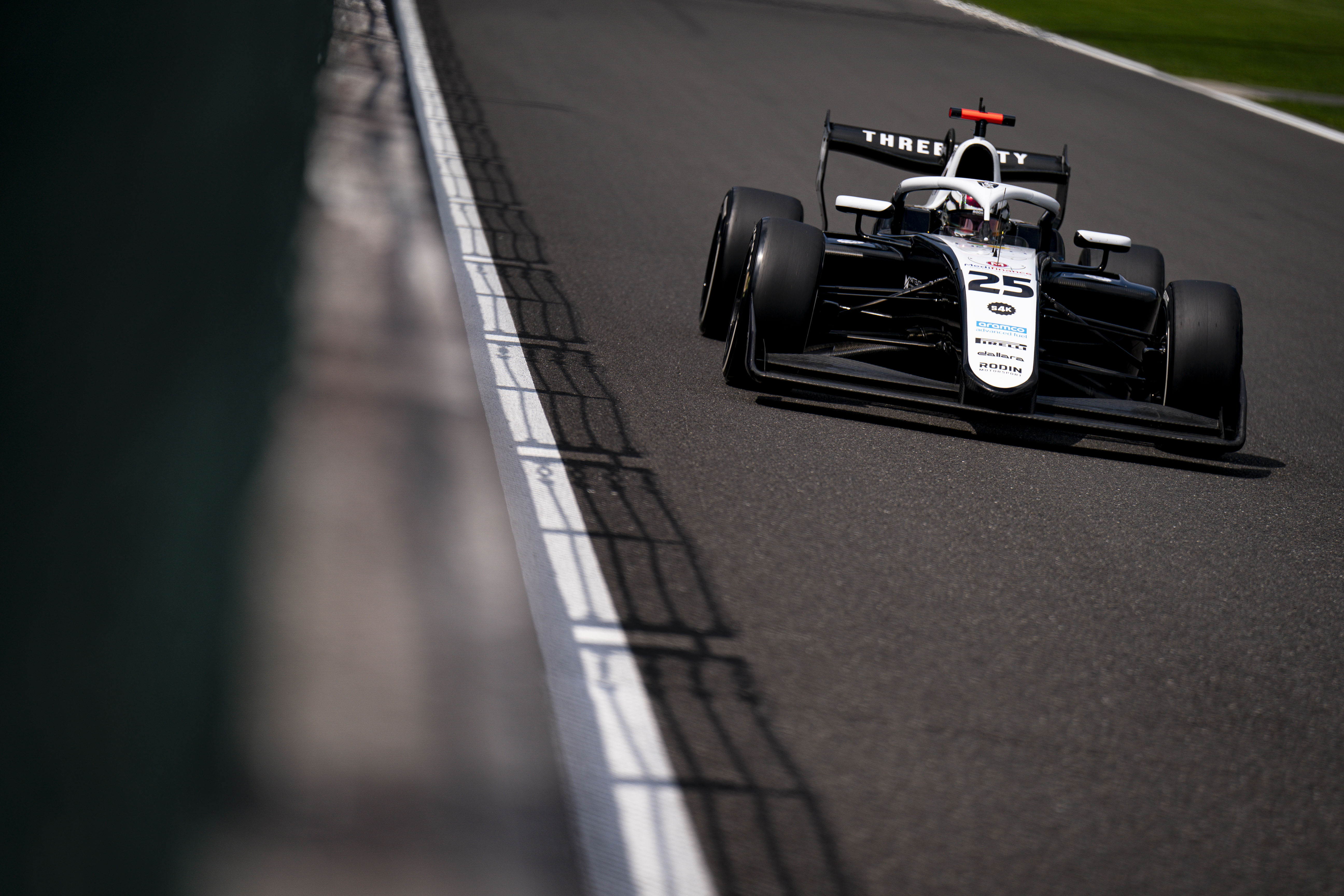 Biliński bez punktów w sprincie F3. Przed nim szansa na dobry wynik w niedzielę