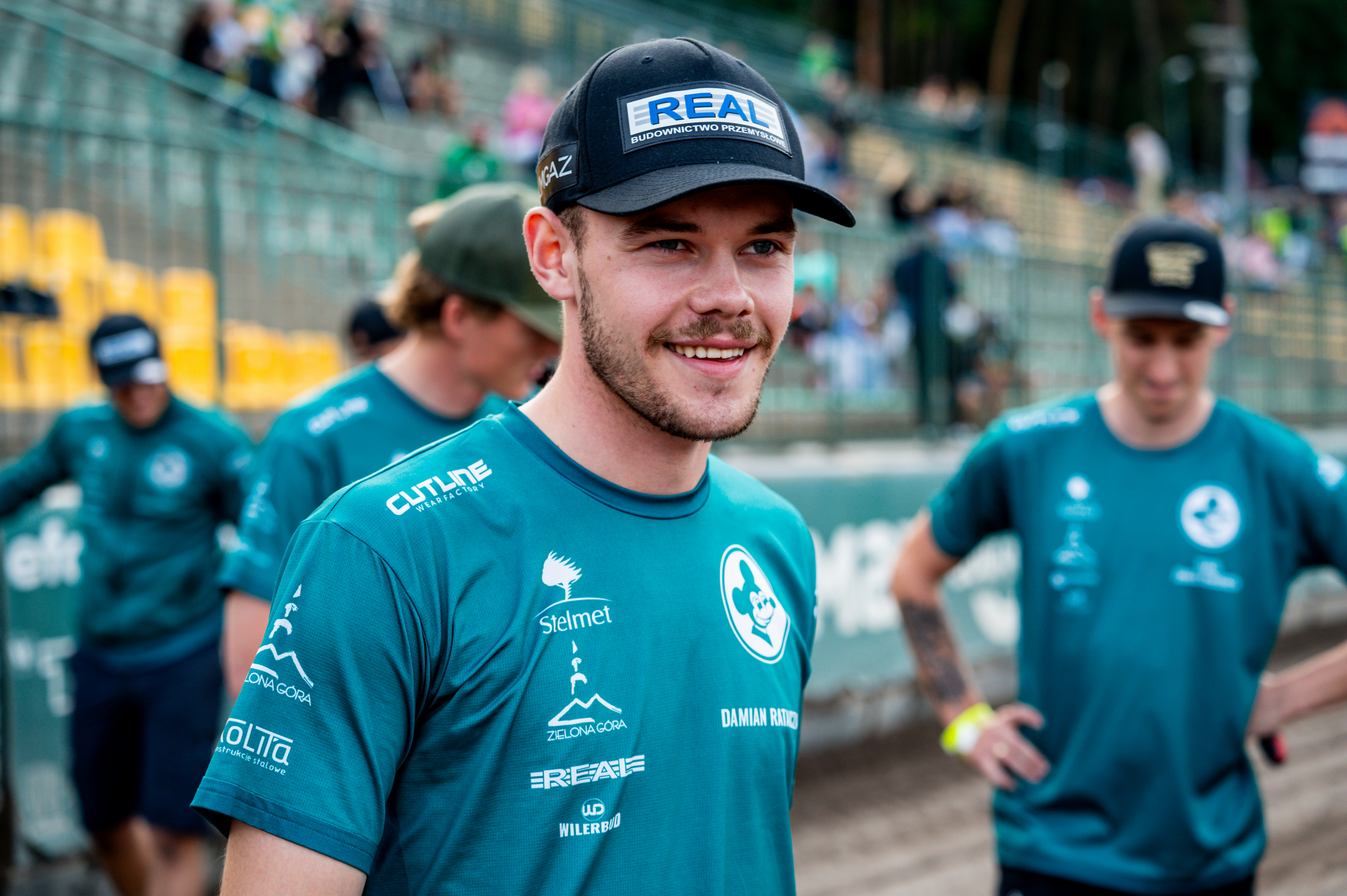 Żużel. Jeden z kibiców spalił jego bluzę. Ratajczak wrócił do głośnego rozstania