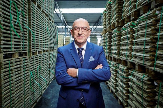 Miliarder potwierdza odejście i zdradza powody. "Oddałem akcje za złotówkę"