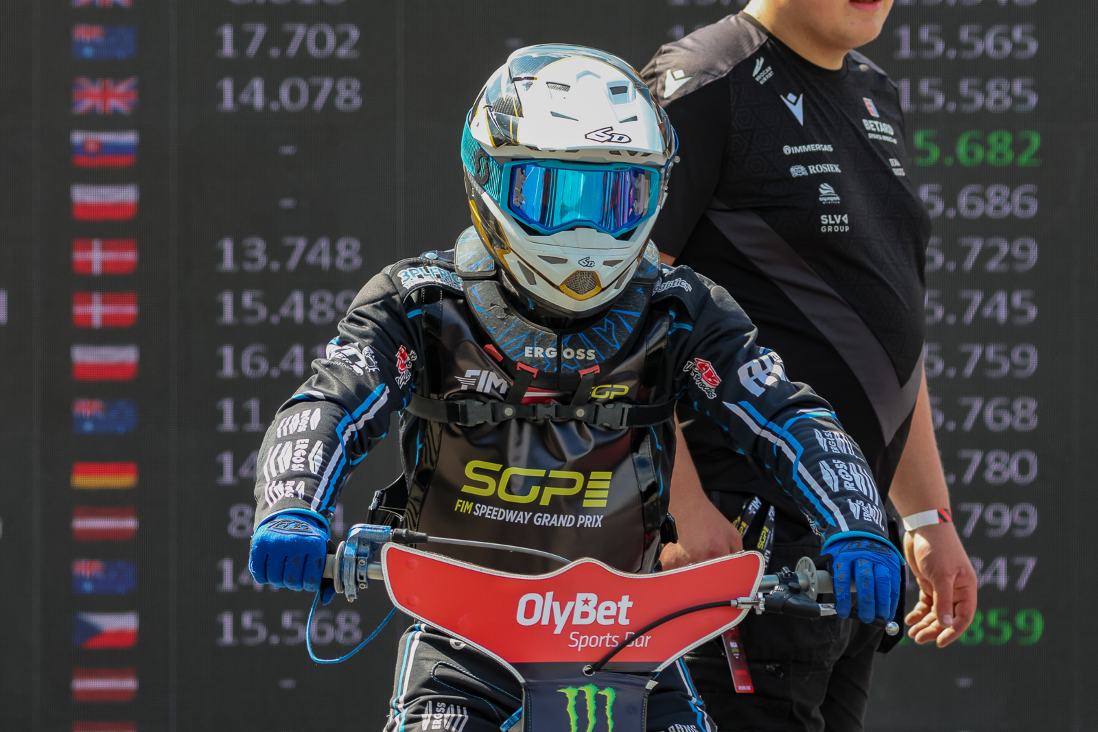 Żużel. Nie miał nic, ale ruszył ku przygodzie. "Nowa rzeczywistość"