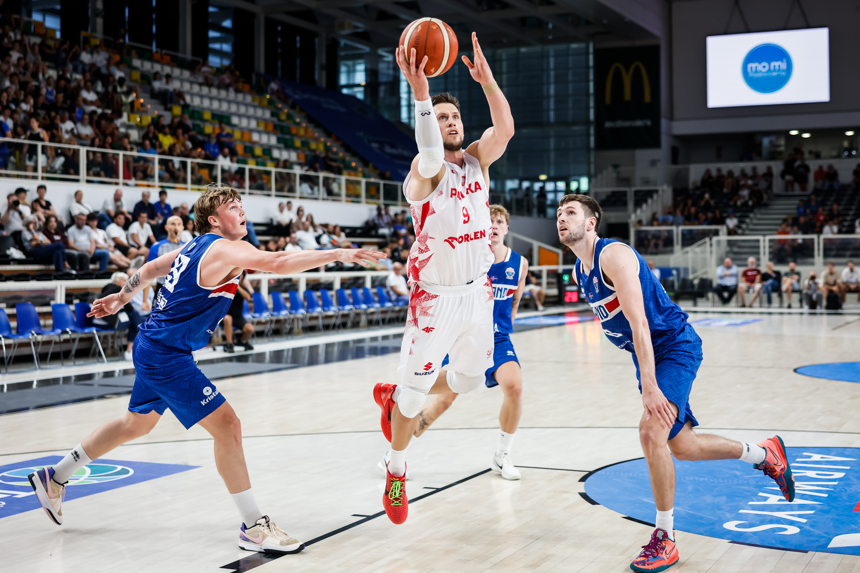 Puste krzesełka w Sosnowcu. Chwilę przed EuroBasketem