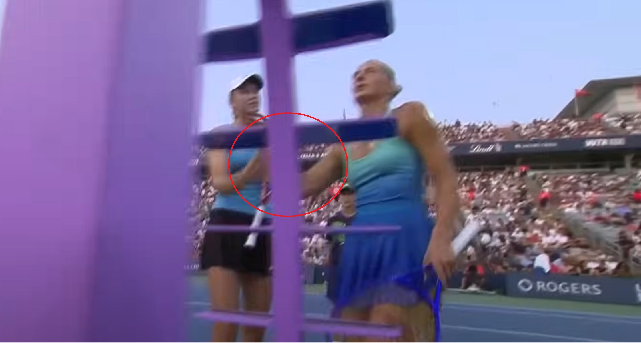 Obrazki poszły w świat. Tak Ukrainka potraktowała Rybakinę