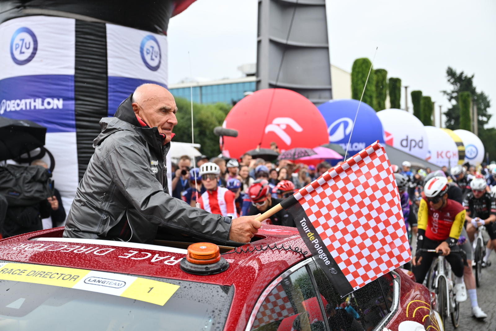 Lang wyjaśnił powód zatrzymania Tour de Pologne. "To nie jest okazja do śmiechu"