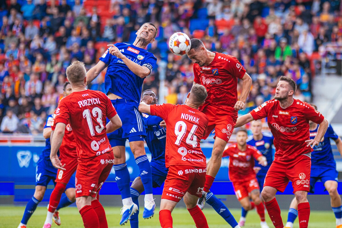 "Z nieznanych nam przyczyn". Niecodzienna sytuacja w meczu polskiego zespołu