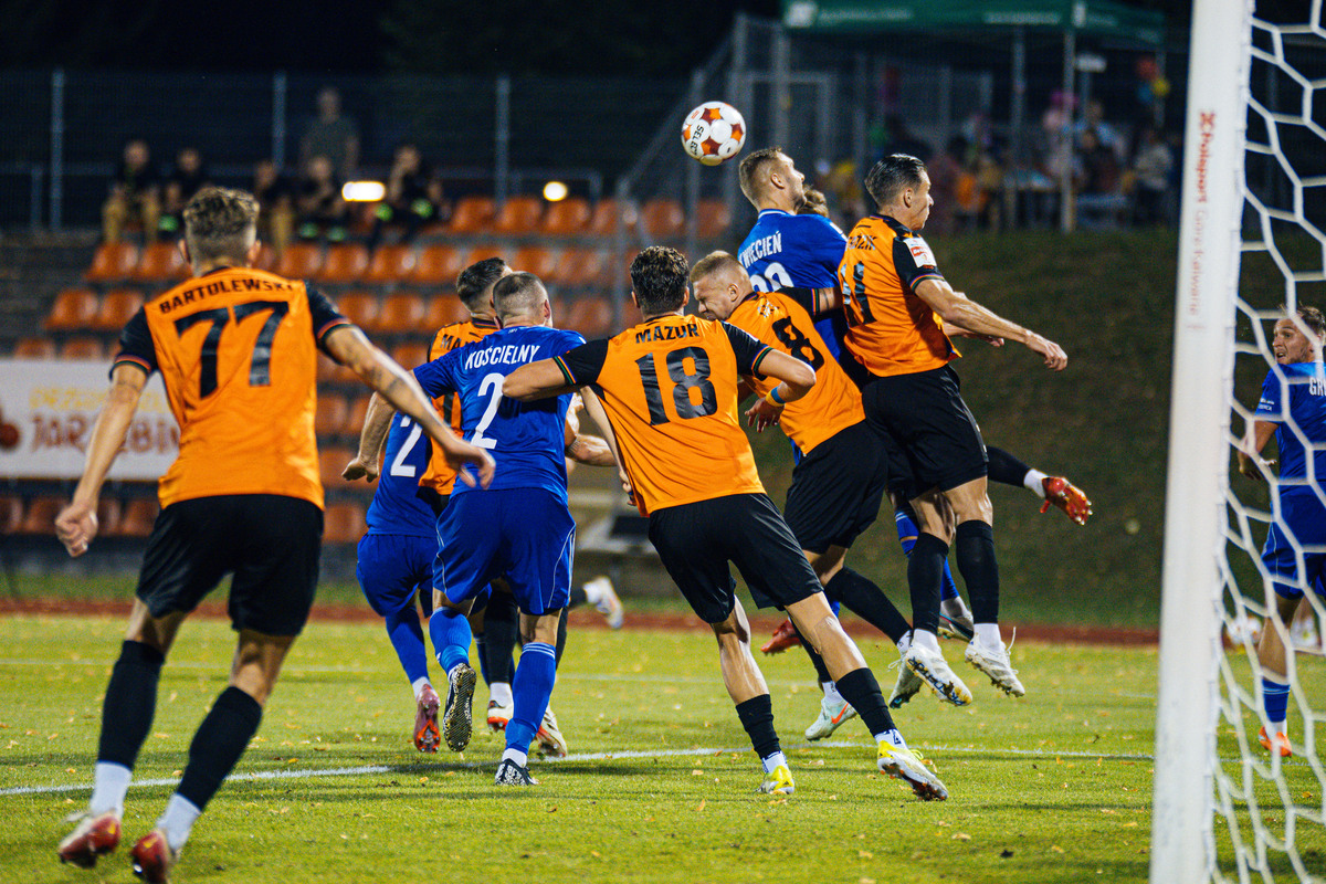 Szczegółowy terminarz 32. kolejki Betclic I ligi. Znamy termin hitu Wisła Kraków - Chrobry Głogów