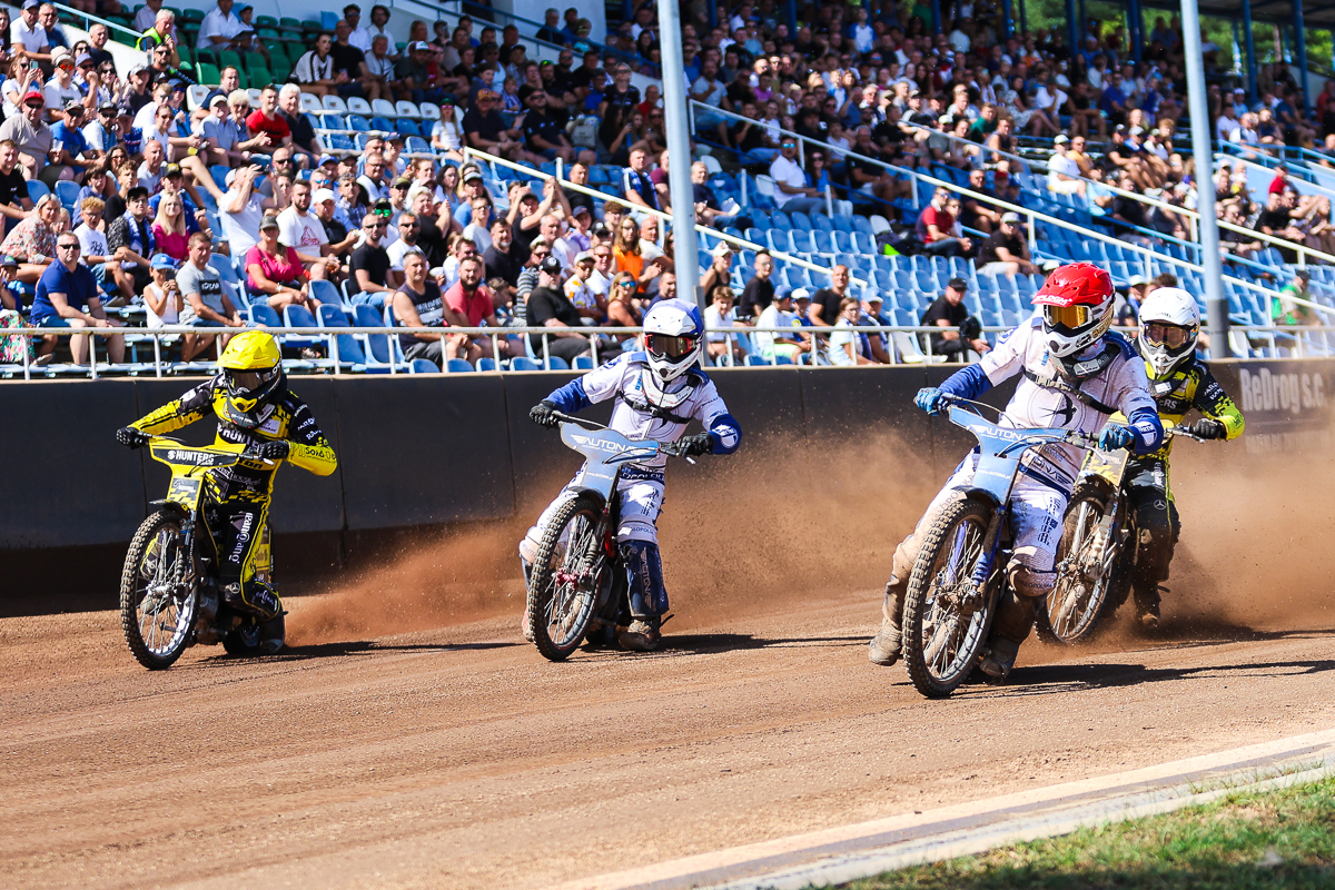 Szef Unii pozwał sponsora tytularnego. Pierwsza decyzja sądu