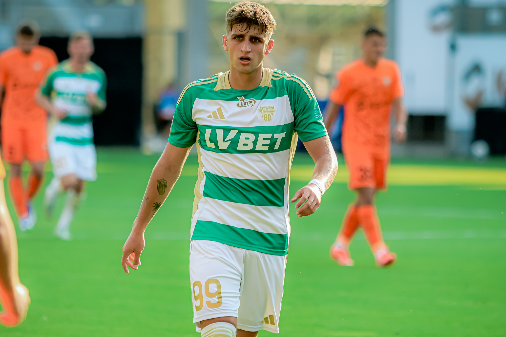 Lechia Gdańsk - Warta Poznań. Gdzie oglądać mecz Betclic I ligi? O której początek?