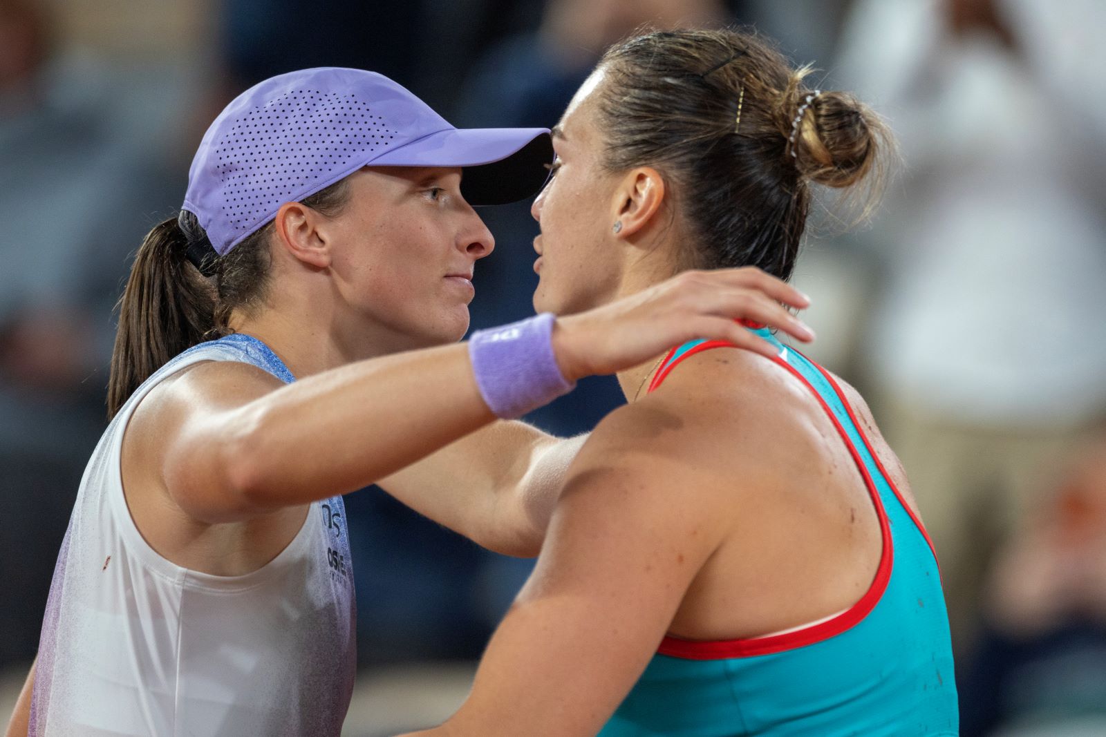 Aż chce się czytać. Świątek przed Sabalenką