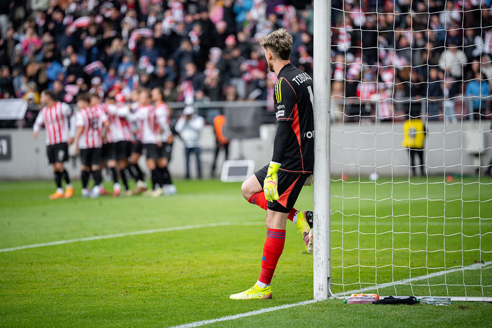 Bramkarz może odejść z Legii. Wiadomo, który klub jest zainteresowany