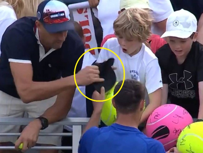 Niesmak po meczu Majchrzaka. Składał autografy i nagle stało się to