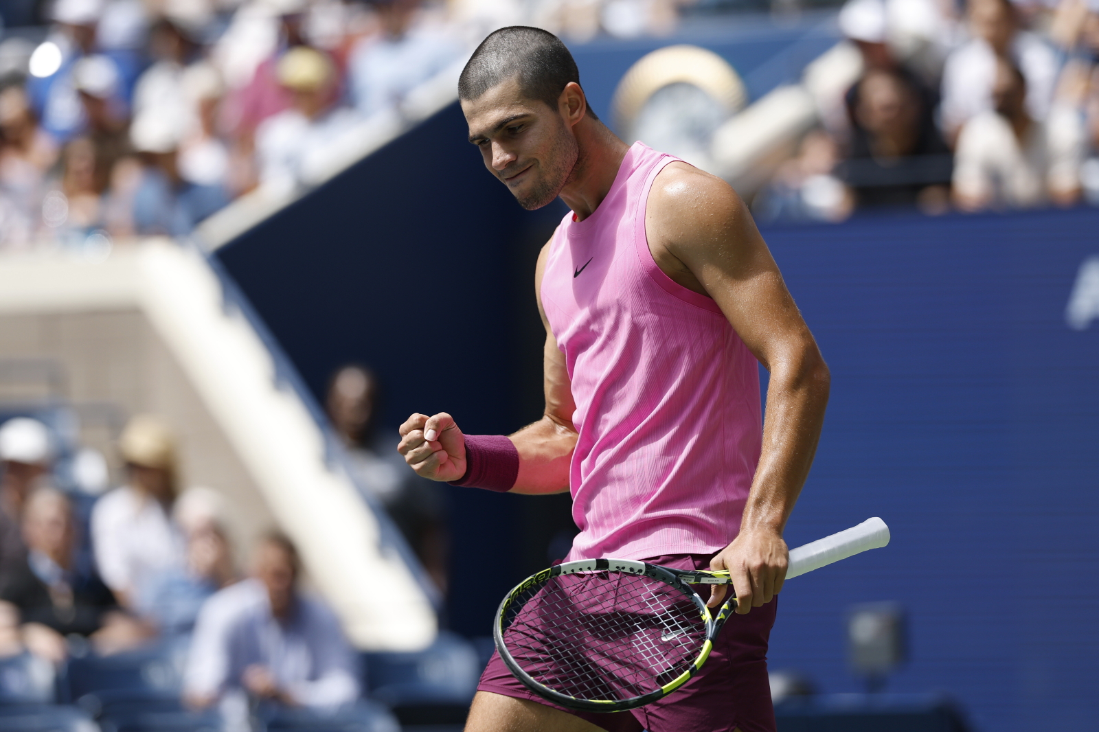 Błyszczy także za dnia. Demolka w wykonaniu Carlosa Alcaraza