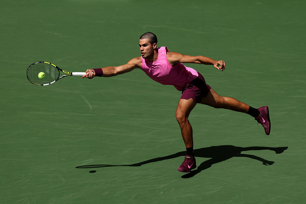 Mecz Alcaraza nagle przerwany. Fizjoterapeuta wezwany na kort