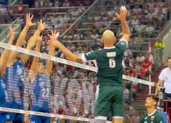 Kurek znowu w kadrze. Pierwszy punkt w tym sezonie [WIDEO]