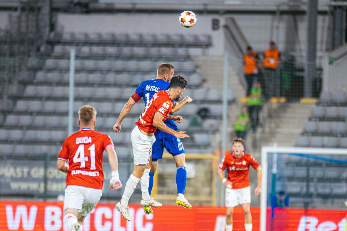 Rewelacja Betclic I ligi stanie na drodze Wisły Kraków