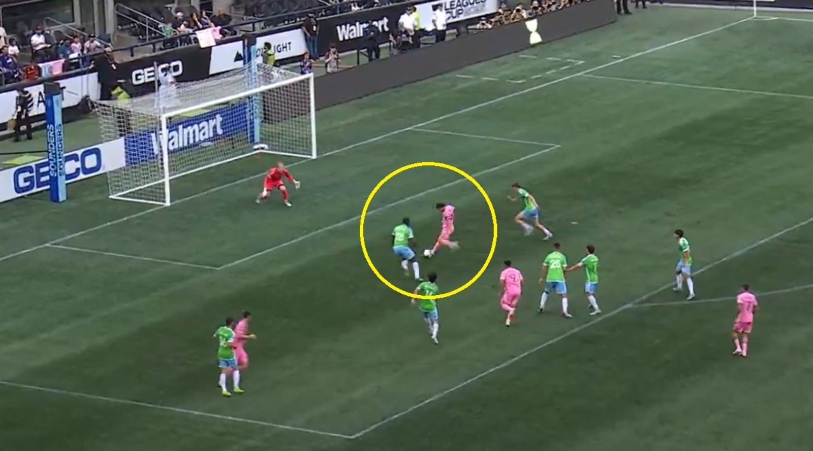 Zdarza się choćby najlepszym. Koszmarne pudło Messiego