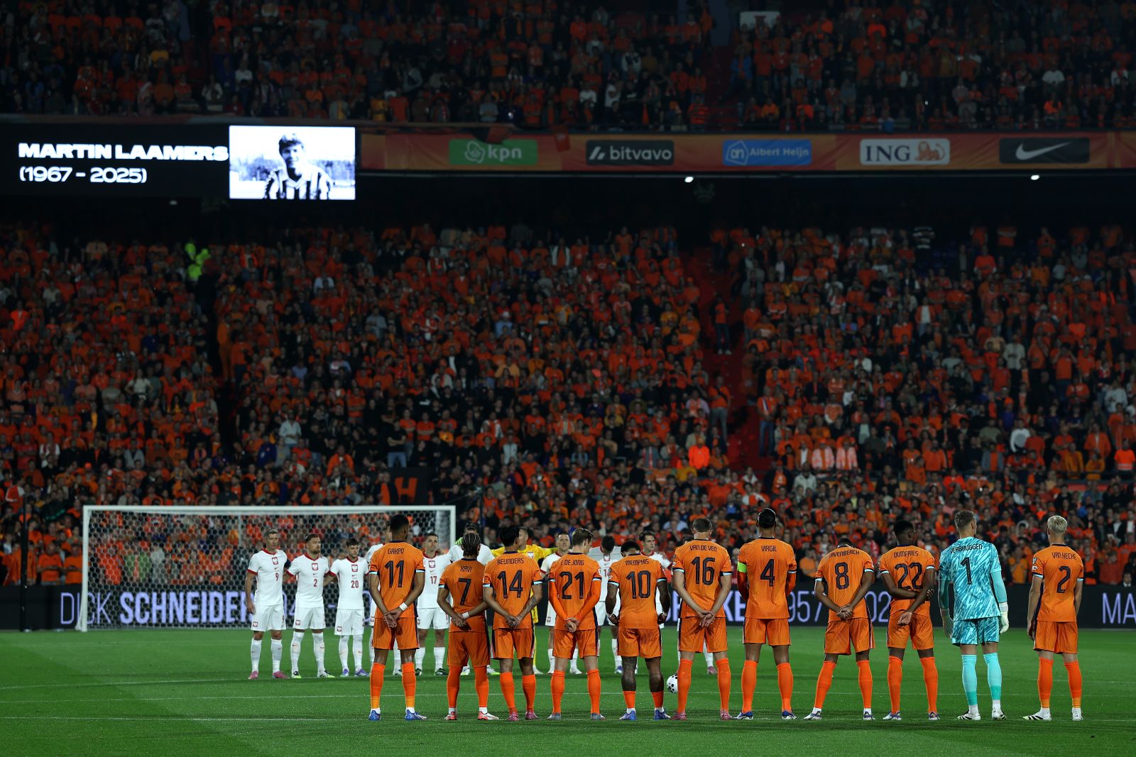 Sceny przed meczem Polaków. Nagle rozległy się oklaski