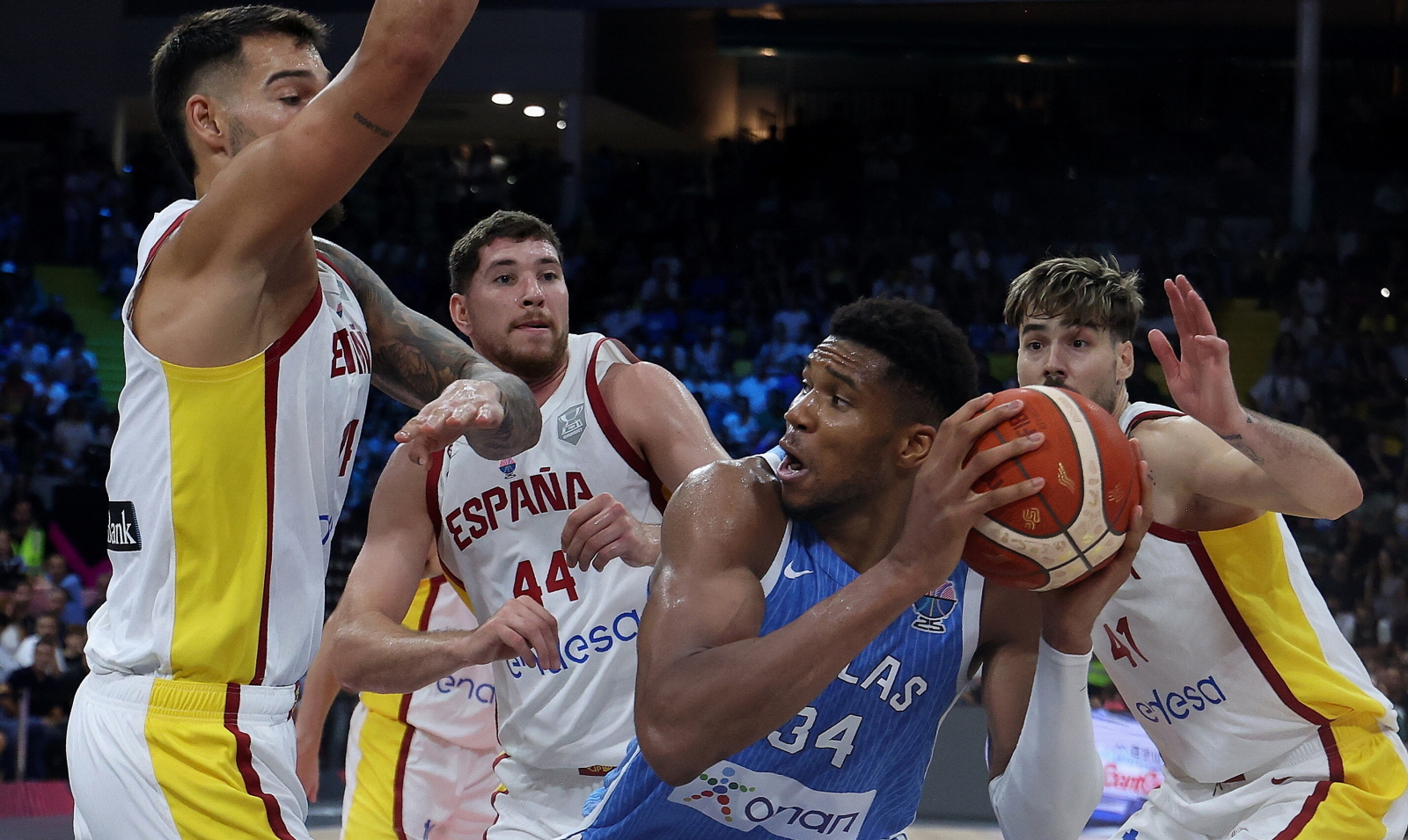 EuroBasket 2025. Szok. Obrońcy tytułu już za burtą! Oto wszystkie pary 1/8