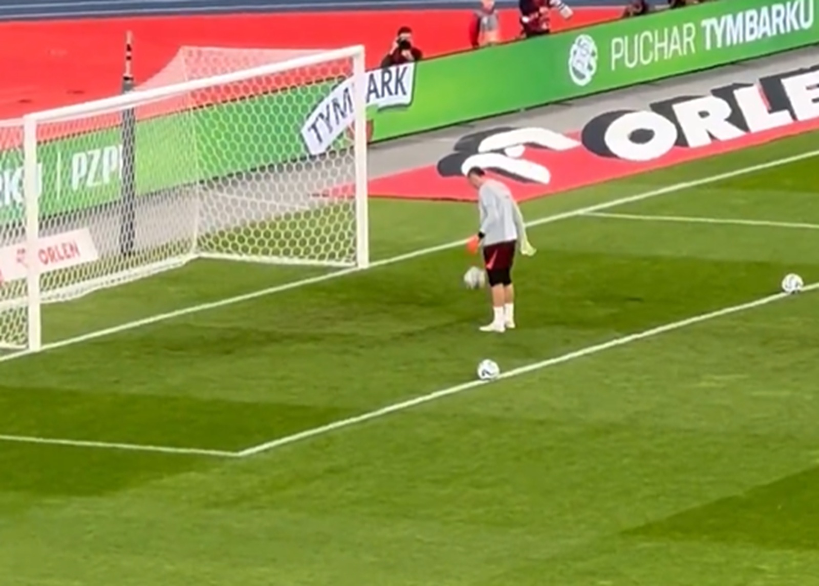 Było 38 minut do meczu. Nagrał Skorupskiego