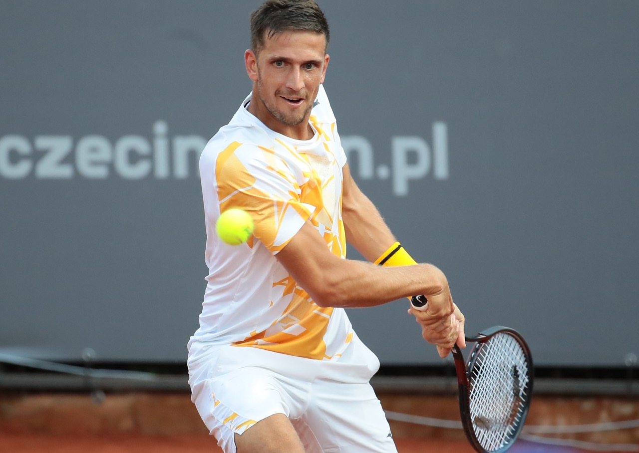 Obrońca tytułu urządził zimny prysznic wschodzącej gwieździe