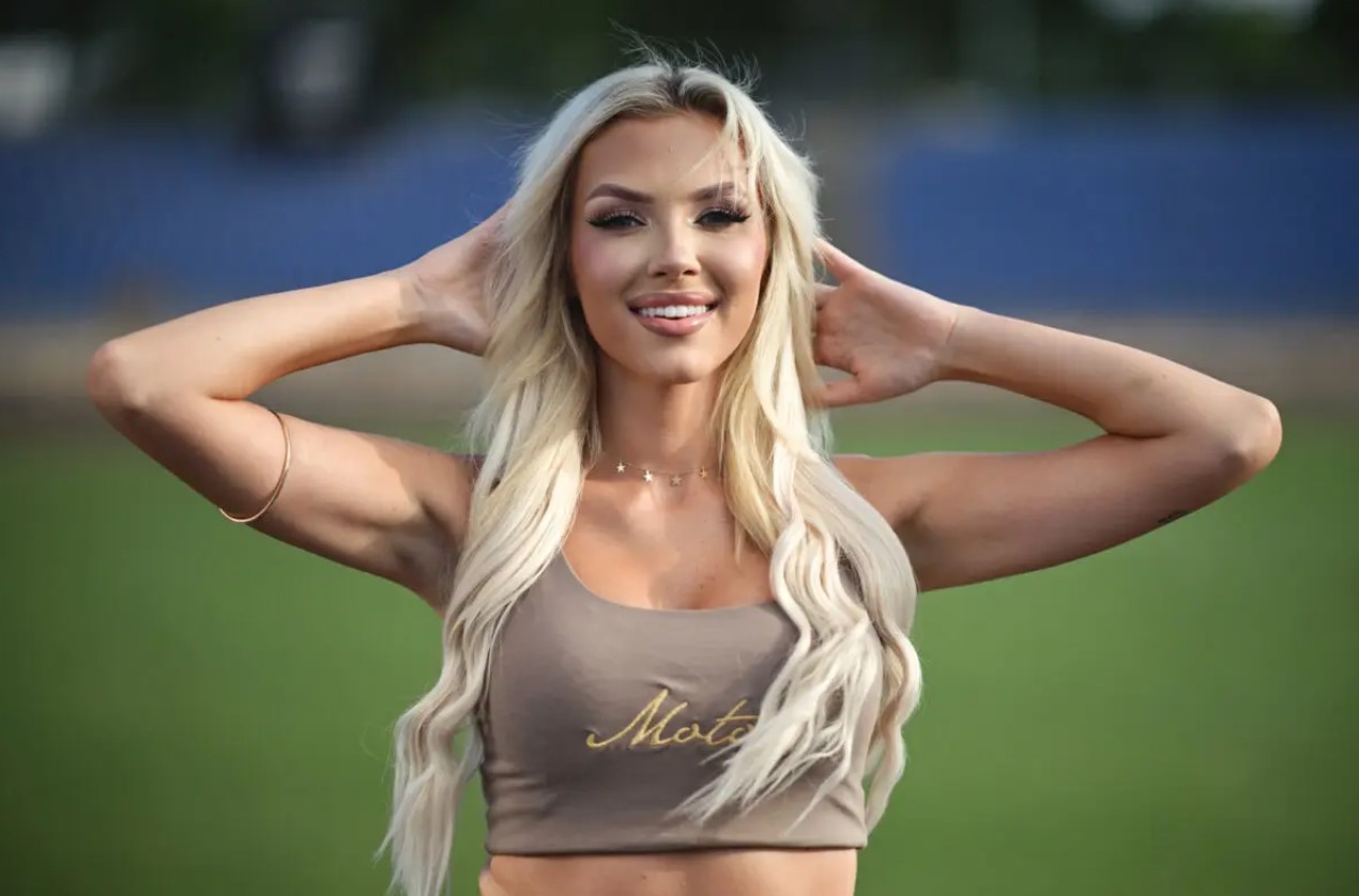 To ona zgarnęła koronę! Tylko spójrz na jej zdjęcia