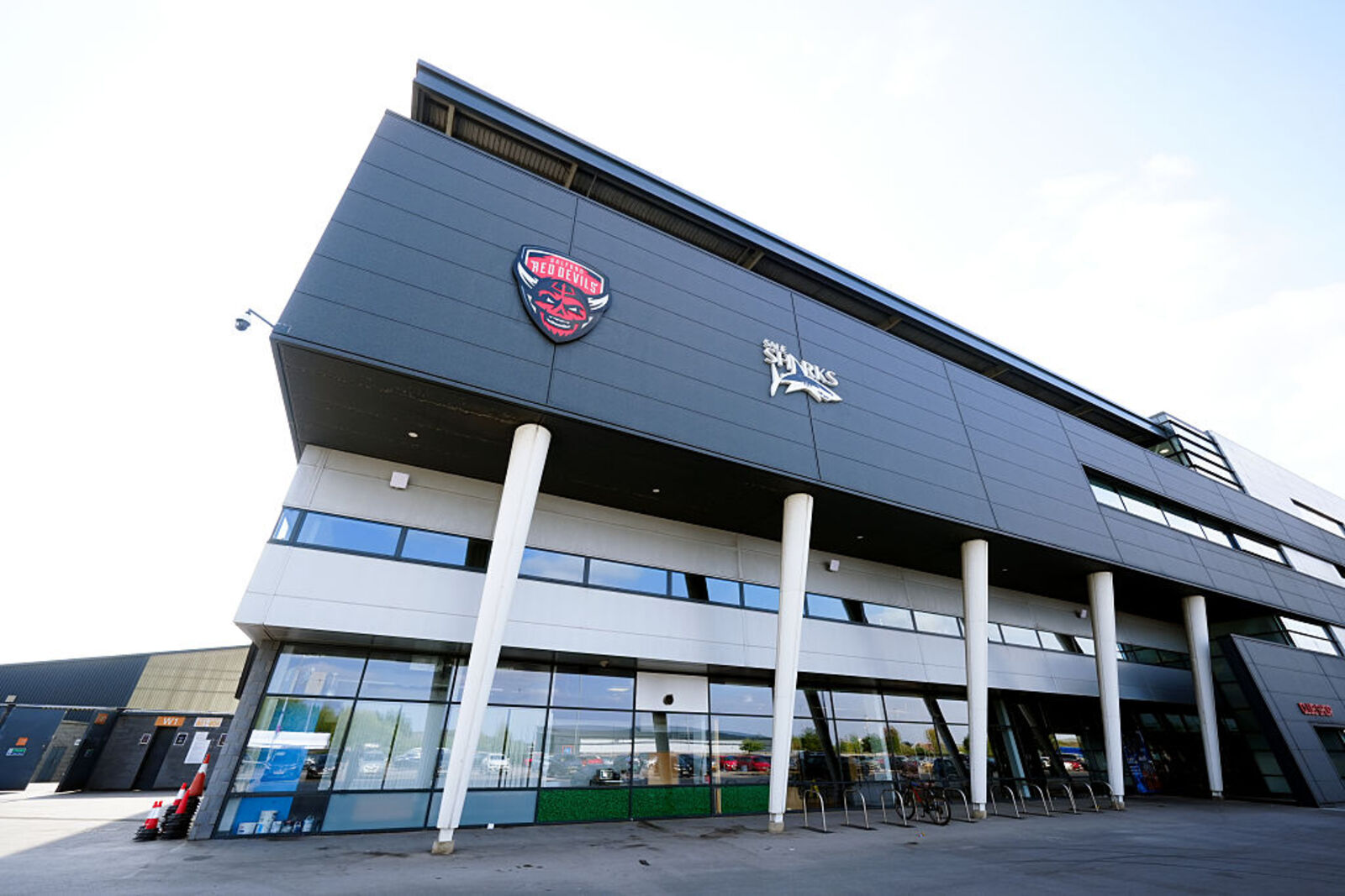 W Anglii wrze. Kupili stadion za miliony na fałszywym koncie bankowym?