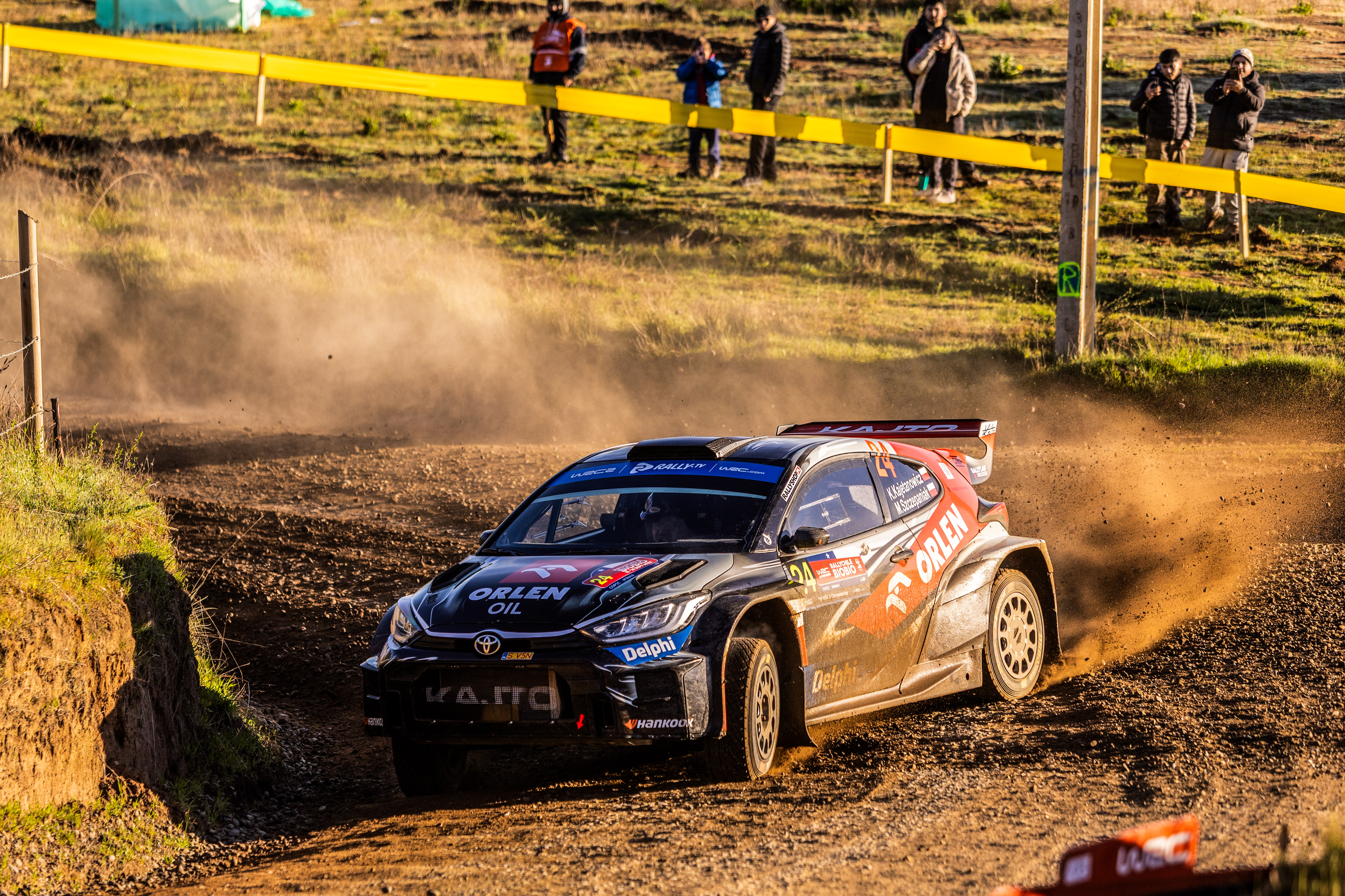 Kajetanowicz w czołowej trójce. Trudne warunki w Chile