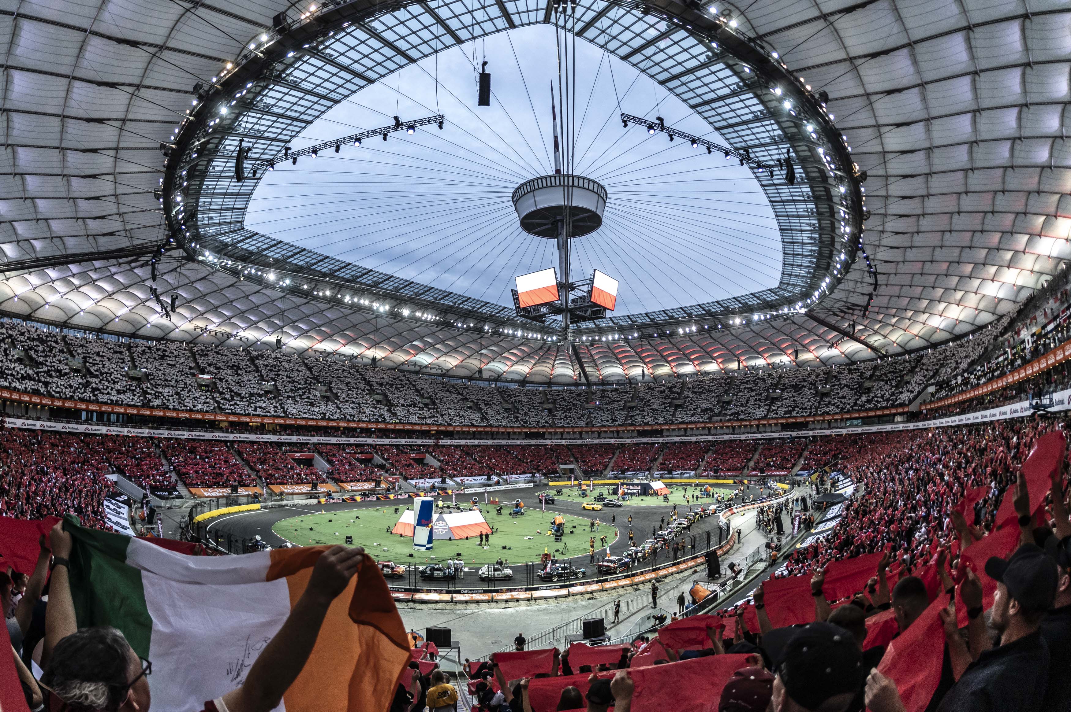 To im zlecono analizę rozbudowy Narodowego. Ujawnia kulisy