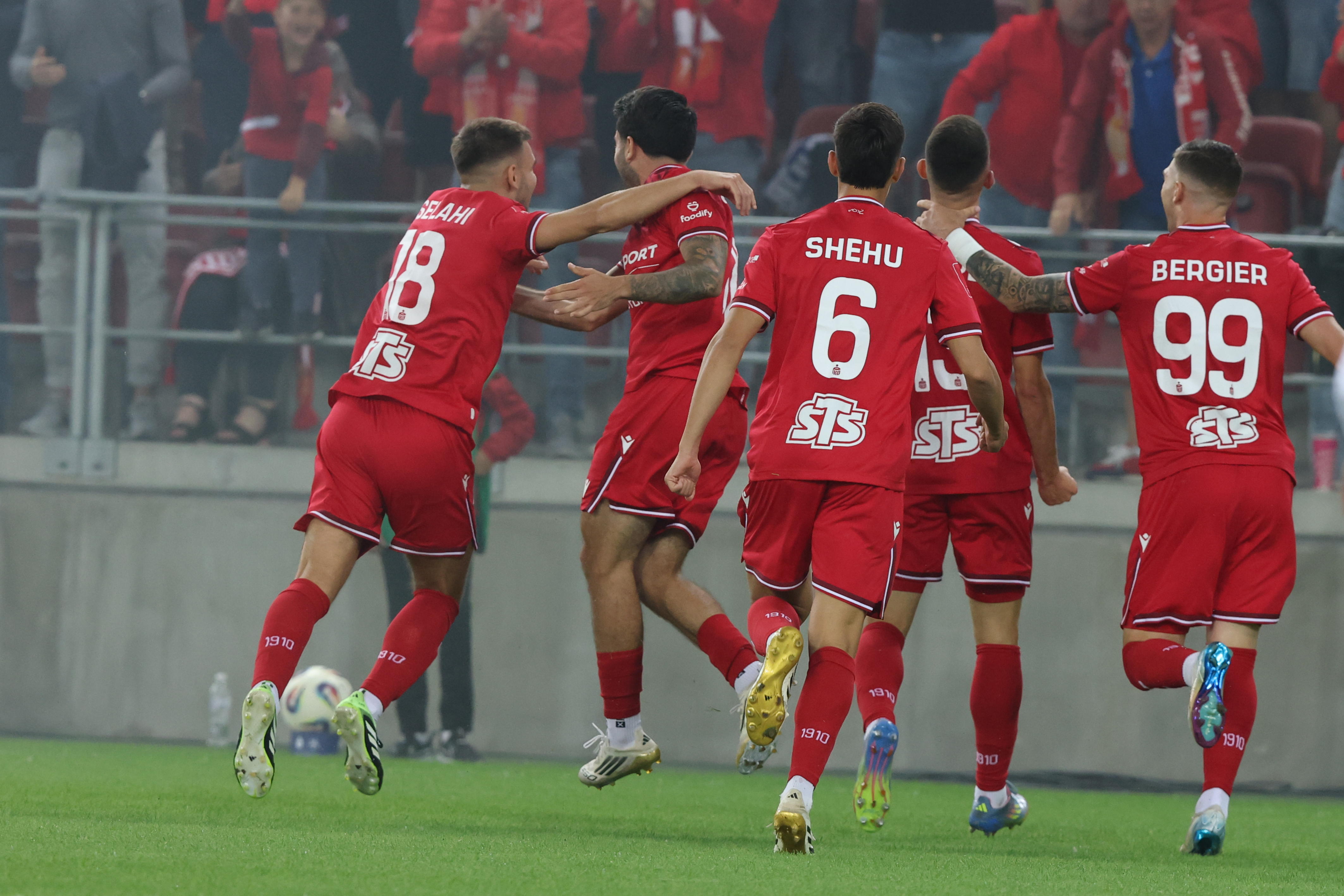 PKO Ekstraklasa: Legia i Widzew gonią czołówkę, zobacz tabelę