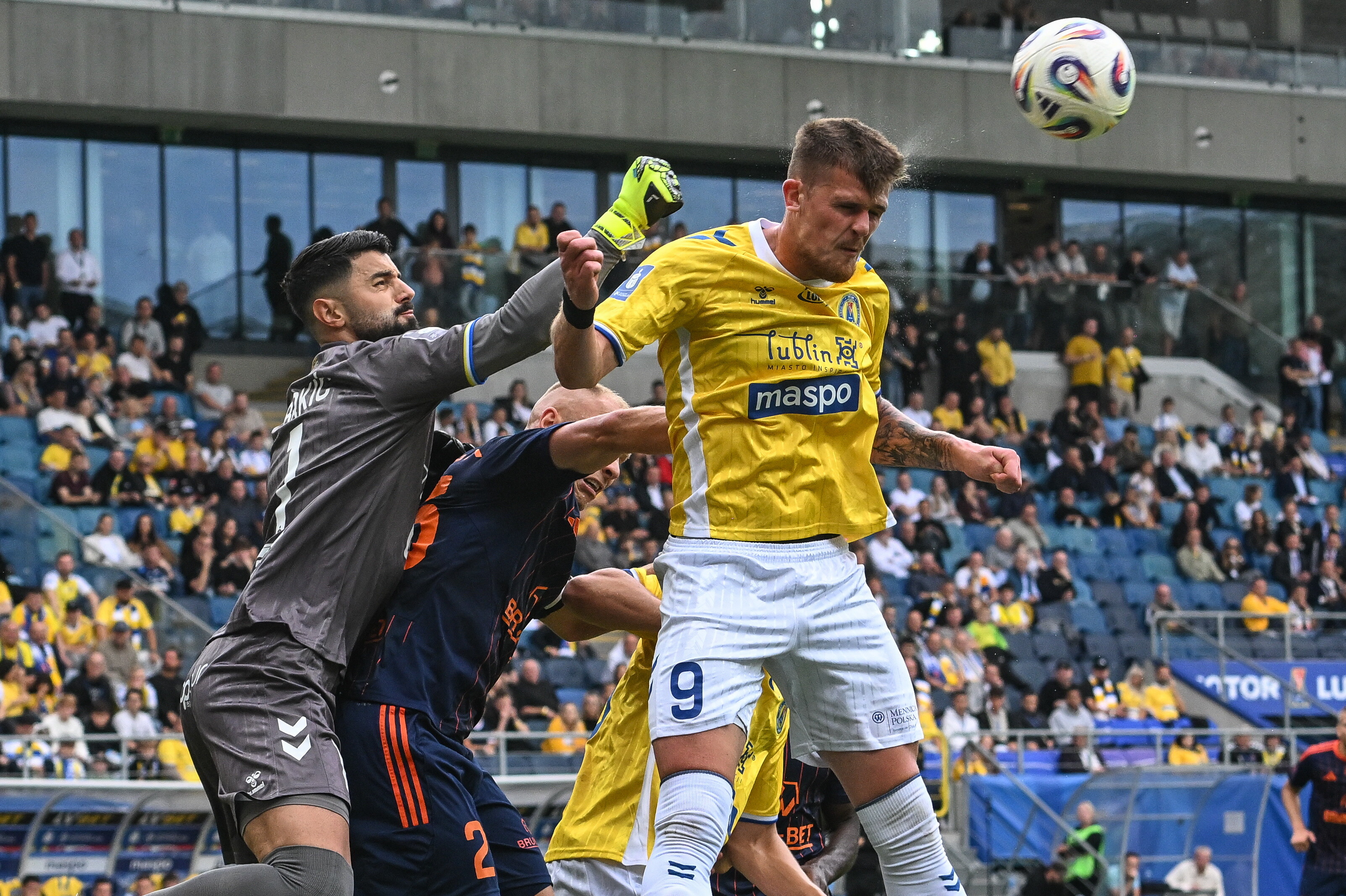 Niedosyt Motoru i Bruk-Betu. Debiut Ronaldo