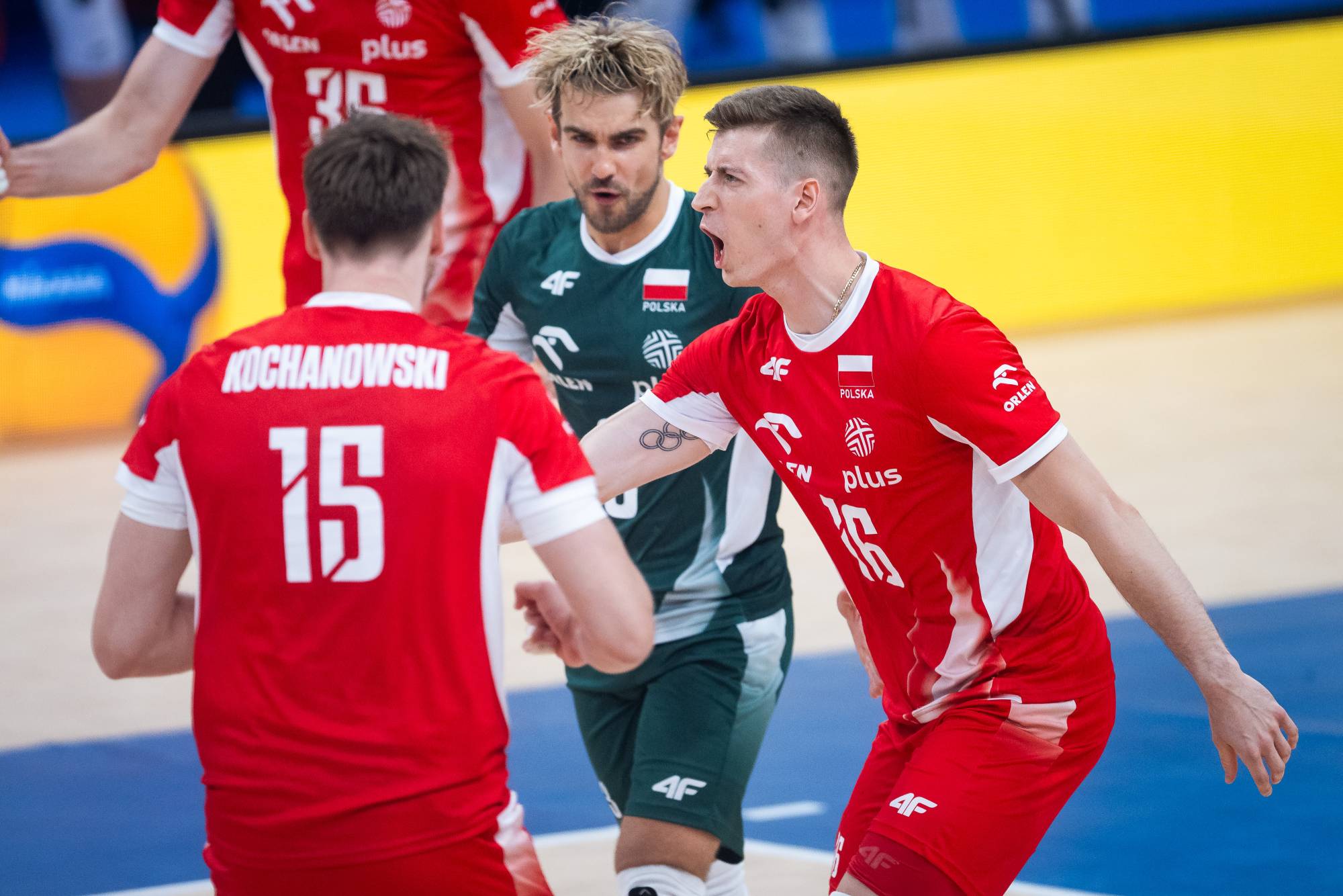 "Namiastka polskości". Gwiazdor zwrócił się do kibiców