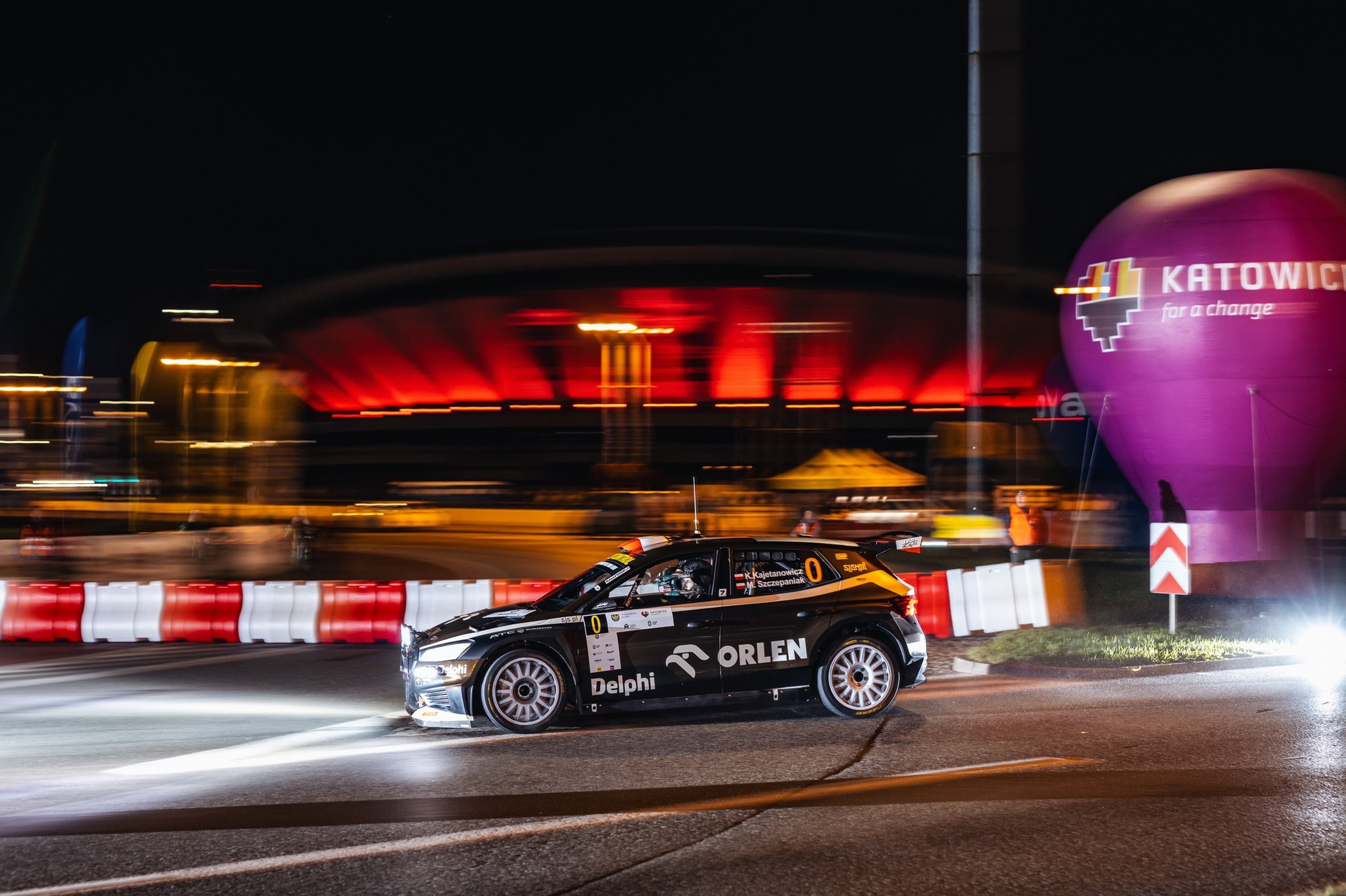 Wieczorne show w Katowicach. Rajdówki będą szaleć wokół Spodka