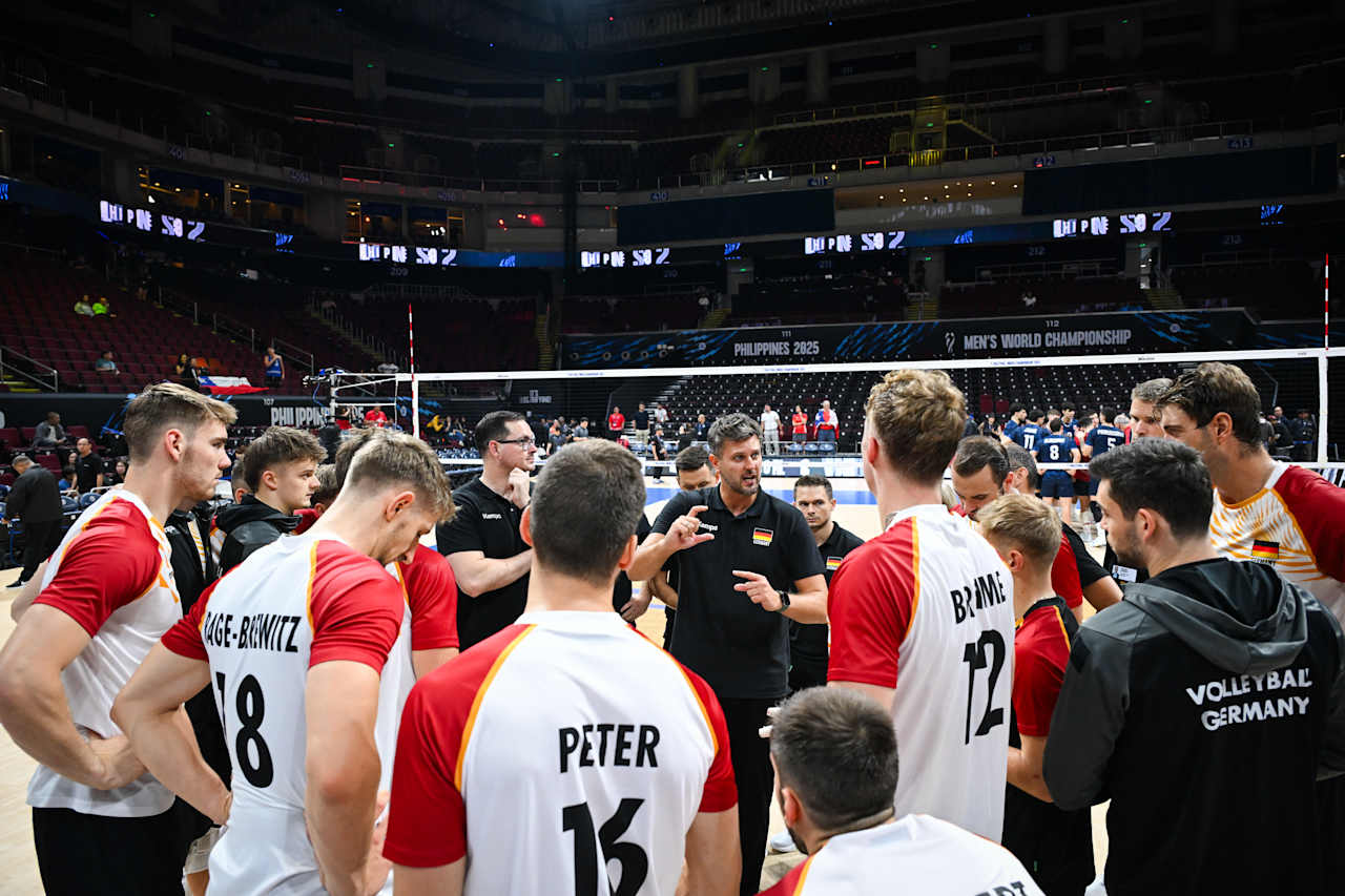 MŚ: Koniec turnieju dla Michała Winiarskiego. Pierwsza wygrana Japończyków