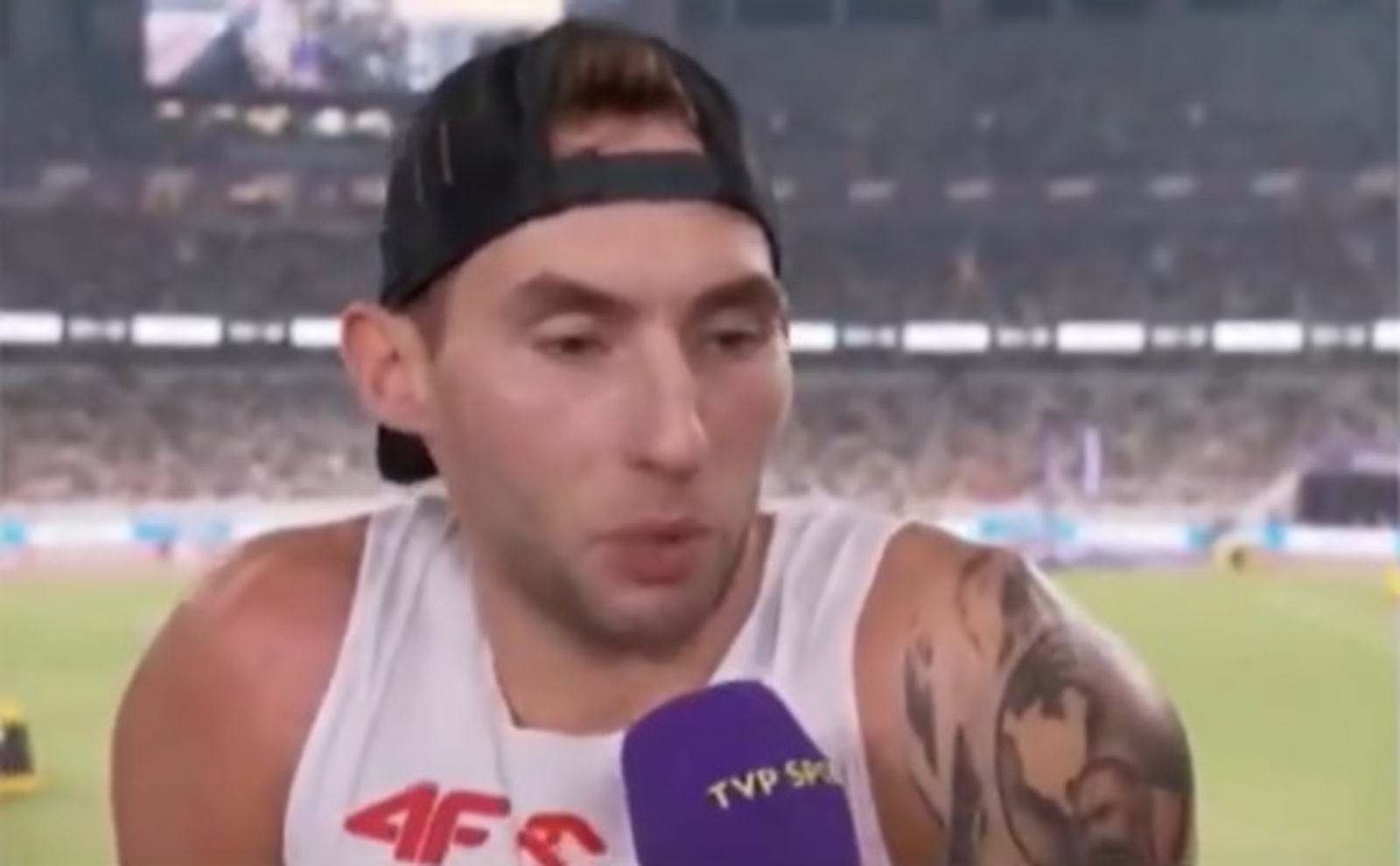 W wywiadzie z TVP nie krył frustracji. Nagle wyrwało mu się niecenzuralne słowo