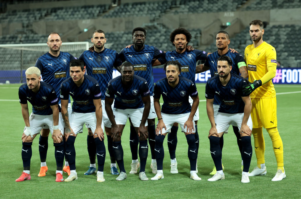 Remisy w Lidze Mistrzów. Kopciuszek znów zaskoczył