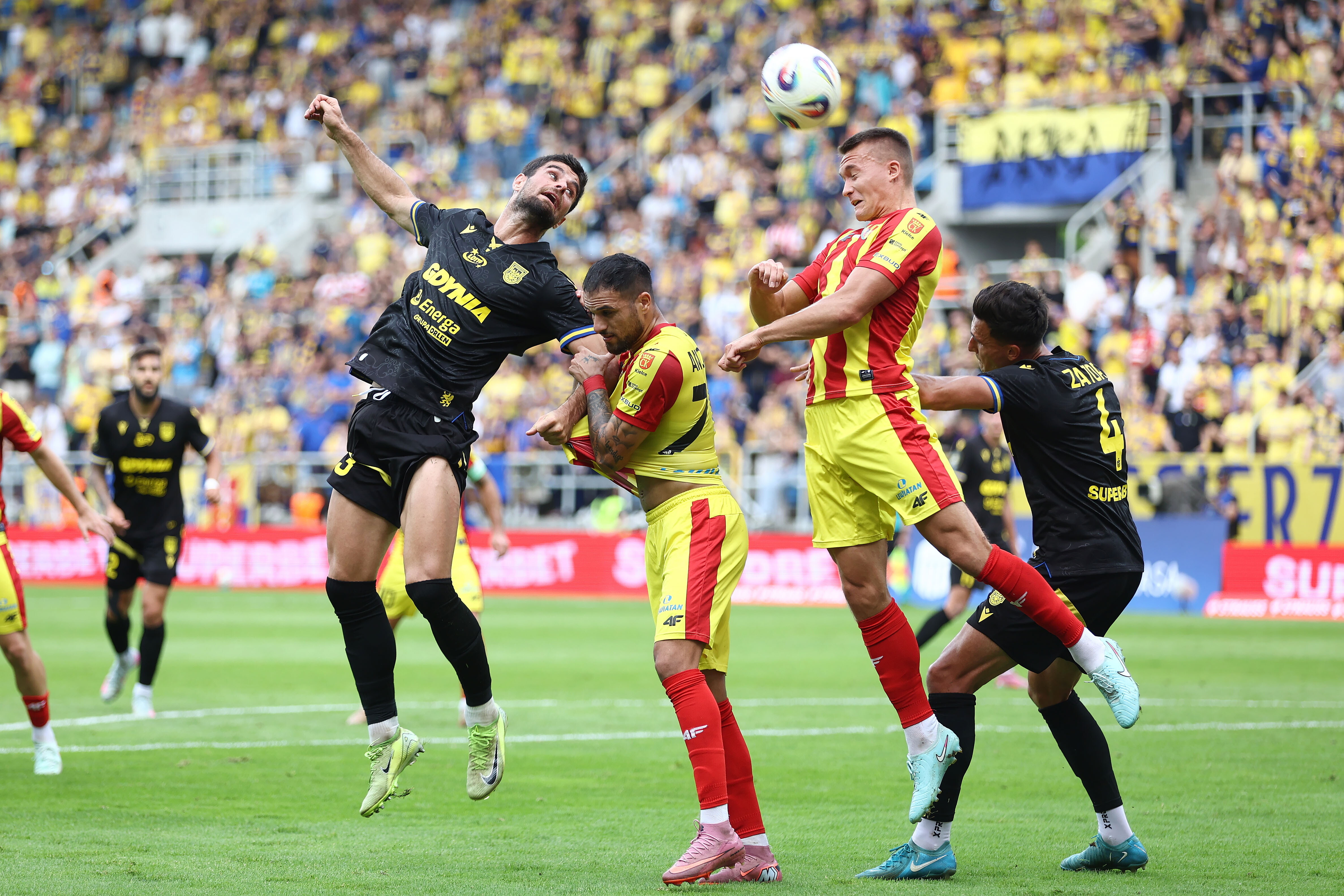 Ponad 90 minut cierpienia. Antyreklama Ekstraklasy w Gdyni