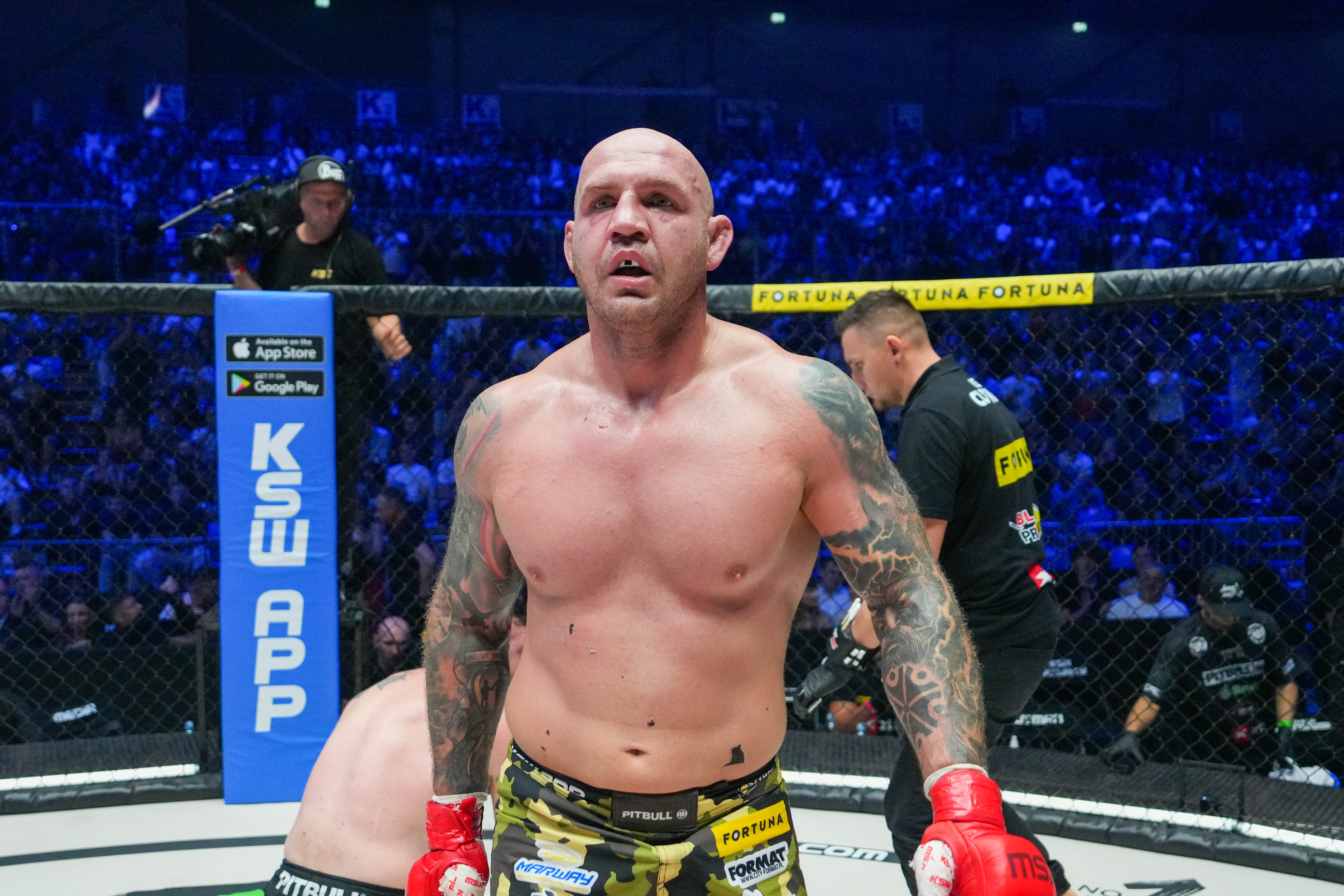 Heroiczna postawa Bajora w klatce KSW. Rzeszów w euforii!