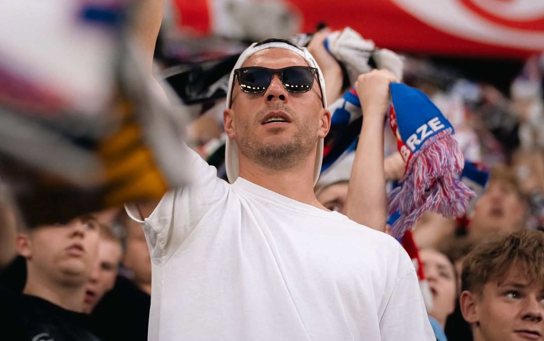 Podolski poza kadrą Górnika. To robił podczas meczu z Widzewem