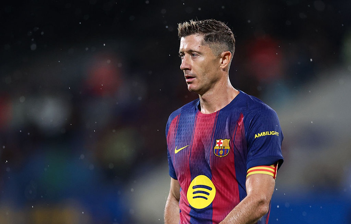 Lewandowski na ławce? W Hiszpanii od rana aż huczy