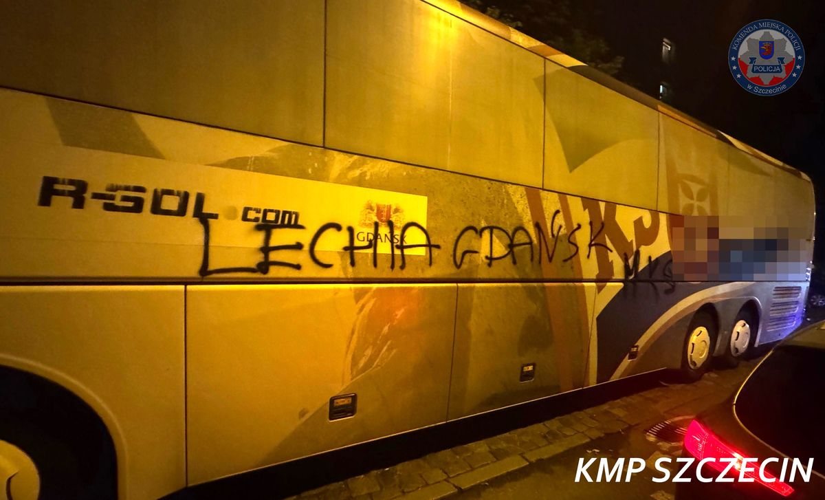 Chuligani w Szczecinie uszkodzili autokar Lechii Gdańsk. Straty na 16 tysięcy