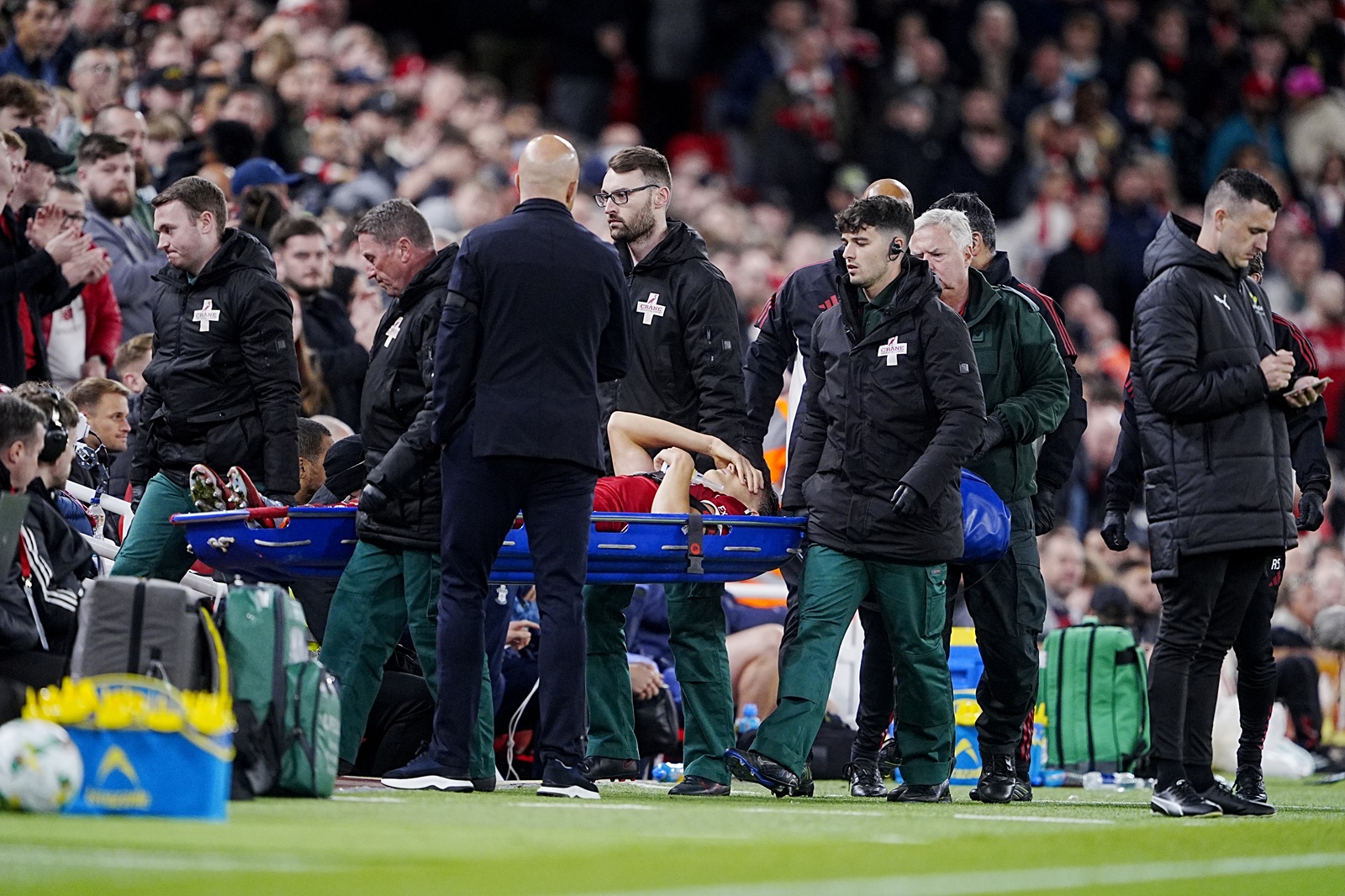 Media: koszmarne wieści po debiucie. Nowy nabytek Liverpoolu wielkim pechowcem