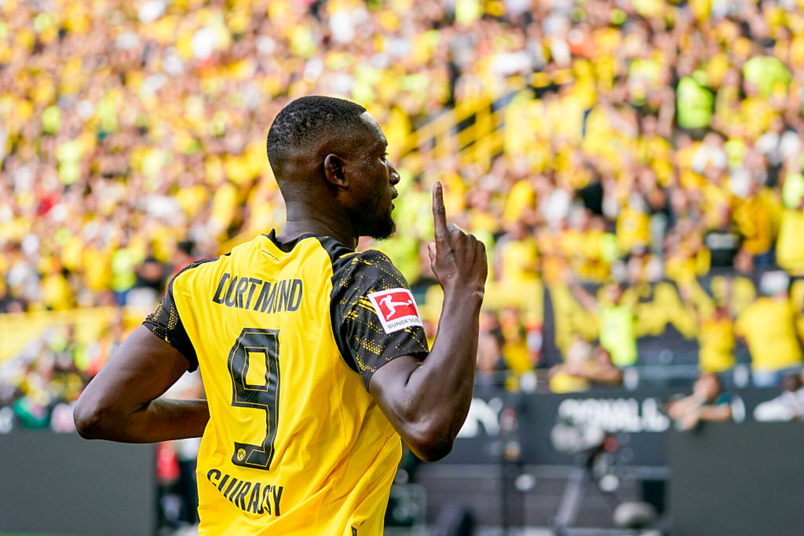 Z Bundesligi do Barcelony? interesujący plan Hansiego Flicka